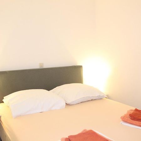 Apartment Bajuti Primošten Екстериор снимка