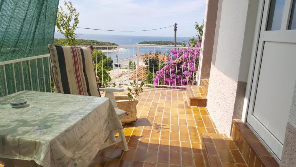 Apartment Bajuti Primošten Екстериор снимка